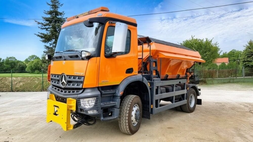 Zdjęcie przedstawiające Mercedes Benz AROCS 4x4, Euro 6 + Econ 6m3