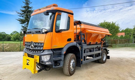 Zdjęcie przedstawiające nowość w ofercie: Pojazd zimowy Mercedes AROCS 4x4 Euro 6 + Piaskarka Econ 6m3