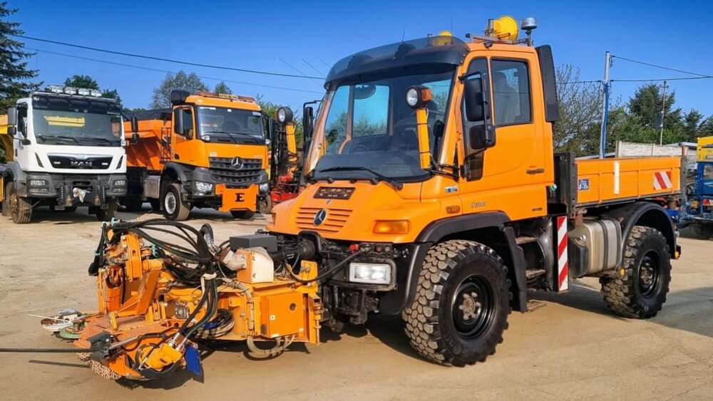 Zdjęcie przedstawiające Mercedes Benz Unimog U300 / 2007