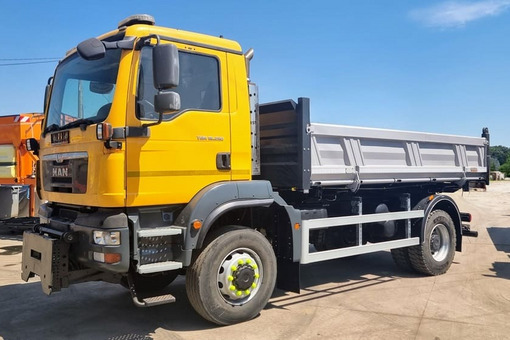 Zdjęcie przedstawiające Uniwersalny MAN TGM 18.250 4x4 Wywrotka / Kiper (Komunalny)